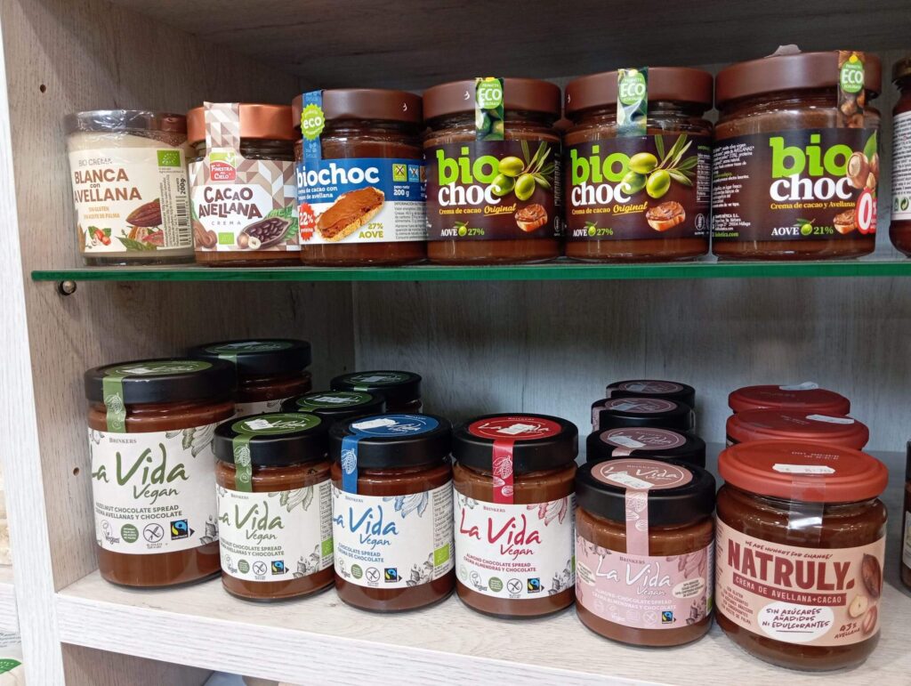cremas de cacao y de frutos secos veganos